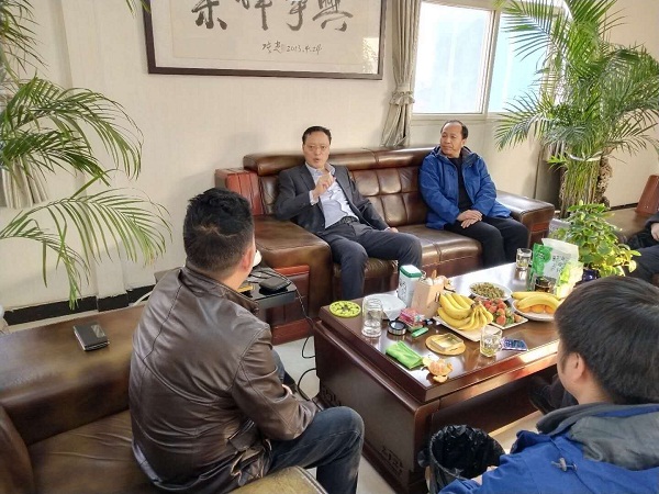 公司董事长张超晖轻车简从赴临潼地区走访重点客户