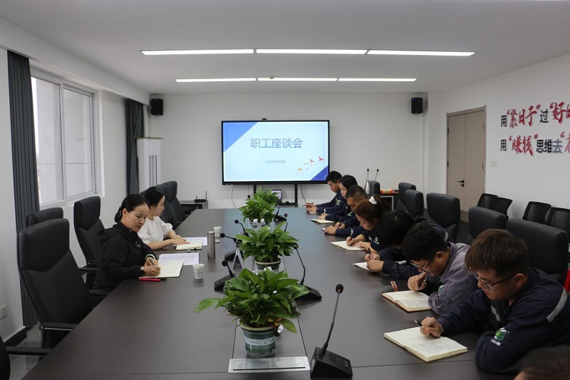 杜永康到韩城昇隆公司开展职工座谈会