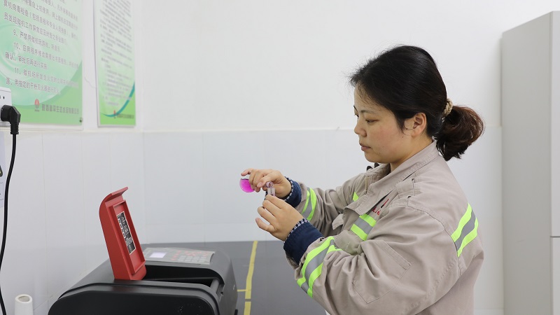 富平公司质量管理部：巧用小智慧 改善大难题