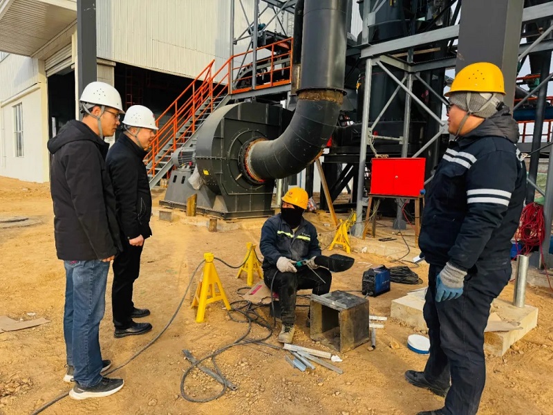 加班加点赶工期 昼夜奋战抢进度——龙门绿碳公司项目按下“快进键”