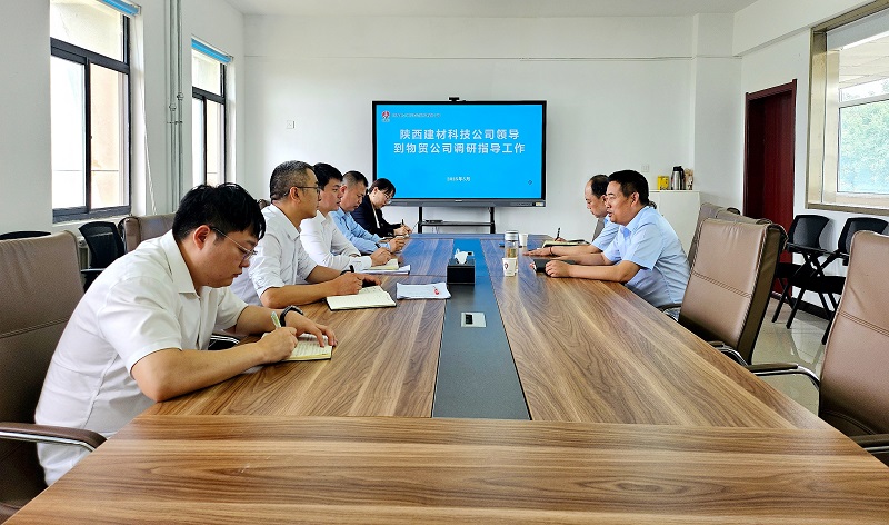 深化落实“四下基层” 办实事 强根基 增效益 暖民生——周红到物贸公司调研工作