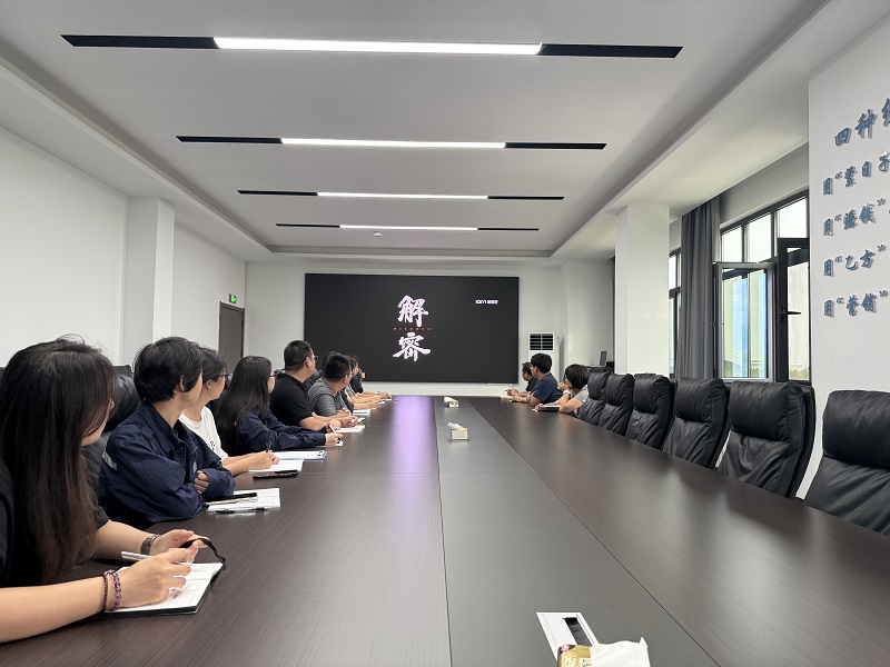 龙门绿碳公司组织开展“庆十一”观影活动
